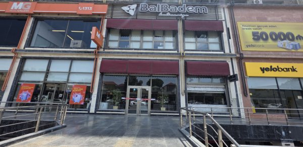 Bakıda tanınmış şirniyyat mağazasının fəaliyyəti dayandırılıb