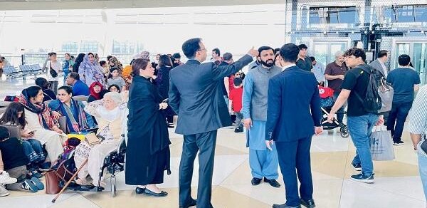 Pakistanlı diplomatlar İrandan Azərbaycana təxliyə edildi