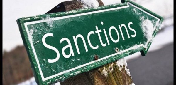 ABŞ İran və husilərə qarşı sanksiya siyahılarını genişləndirir