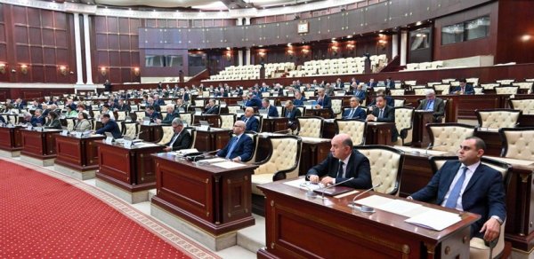 Milli Məclis Naxçıvan Konstitusiyasına çoxsaylı dəyişiklikləri qəbul edib