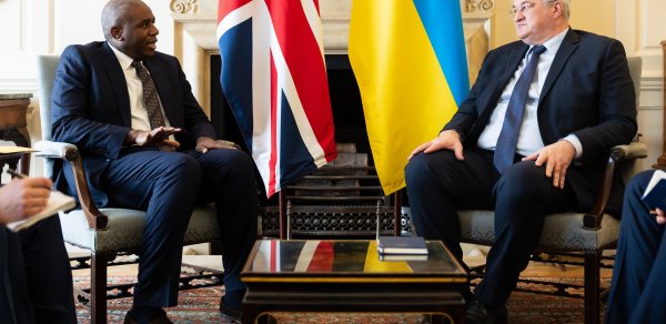 Ukrayna və Britaniya XİN rəhbərləri cəbhədəki vəziyyəti müzakirə edib