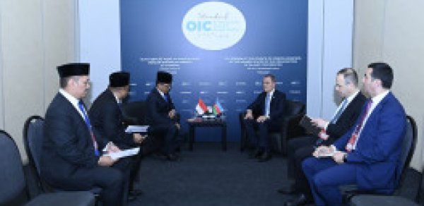 Ceyhun Bayramov İndoneziya Respublikasının xarici işlər naziri Suqiono ilə görüşüb - FOTO