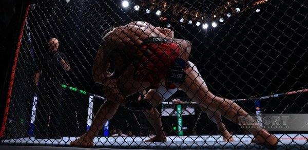 "UFC Fight Night": Əsas kartın ilk döyüşündə tacikistanlı idmançı qalib gəldi