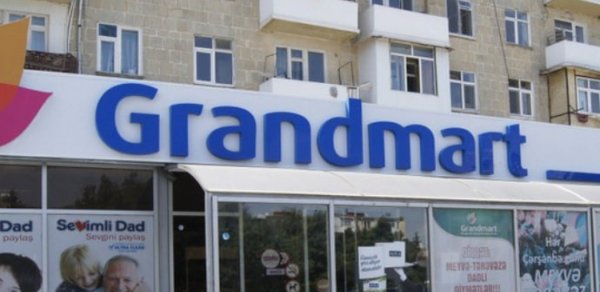 Bakıda "Grandmart" işçiləri arasında dava: Müdir işçini ürəyindən bıçaqladı