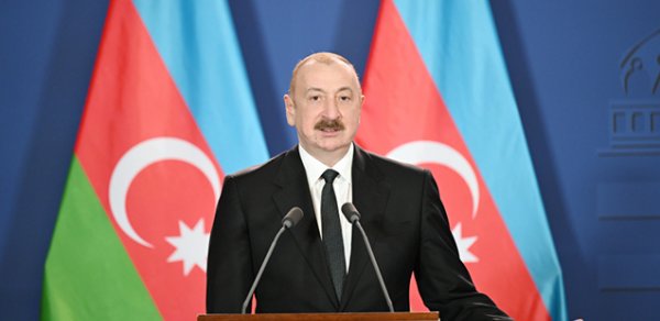 “Hüdudlarımızın kənarında da sülh nə qədər tez təmin edilərsə, bir o qədər yaxşı olacaq”