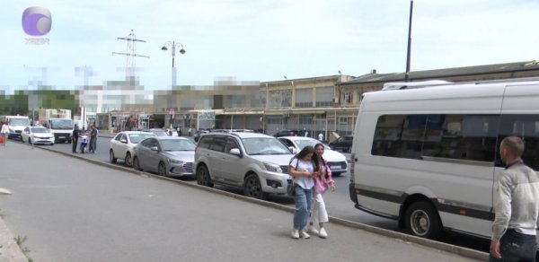 Sabunçuda dayanacaqdan kənarda park edilən avtomobillərə cərimələr yazılır? - VİDEO