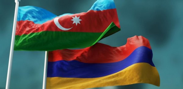 Kreml Azərbaycan və Ermənistan arasında sülh sazişinin imzalanacağına ümid edir