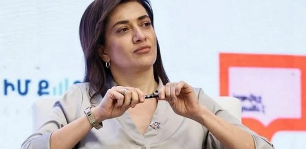 Paşinyanın həyat yoldaşı Antalyada milyonlar xərclədi