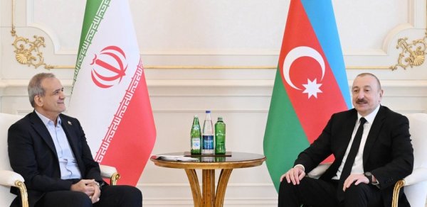 İlham Əliyev iranlı həmkarı ilə danışıb, regionda vəziyyətin gərginləşməsi ilə bağlı Azərbaycanın narahatlığını ifadə edib