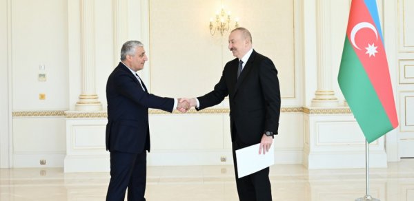 Prezident İranın Azərbaycanda yeni təyin olunmuş səfirinin etimadnaməsini qəbul edib