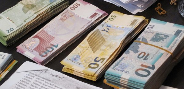 Azərbaycan manatının dövretmə sürəti artdı