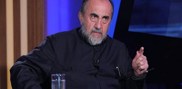 Erməni arxiyepiskop Mikael Acapaxyan həbs olunub