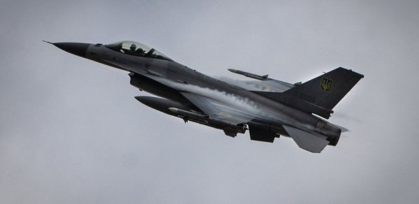 Ukrayna Silahlı Qüvvələri pilotla birlikdə F-16-nı itirib