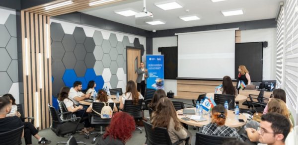 "Bu, Azərbaycan mətbuatının tarixində ilk hadisədir" - Natiq Məmmədli