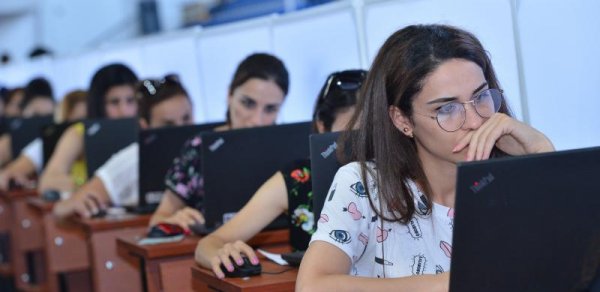 İki mindən çox müəllim keçid balını toplaya bilməyib