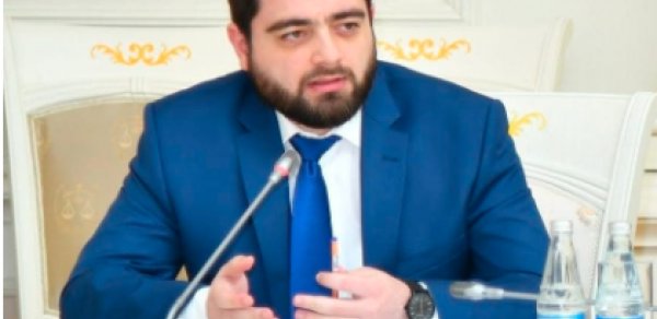12 yaşlı Oxu.az-ın baş redaktoru: “Gün ərzində 250-300 min oxucumuz olur”