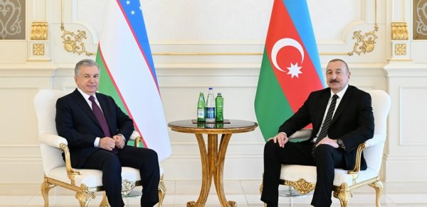 Azərbaycan və Özbəkistan prezidentlərinin təkbətək görüşü olub