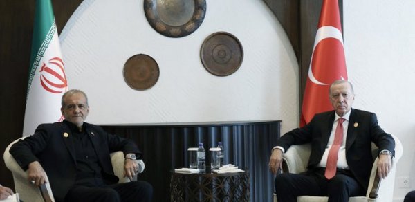 Ərdoğan və Pezeşkian Xankəndidə görüşüb