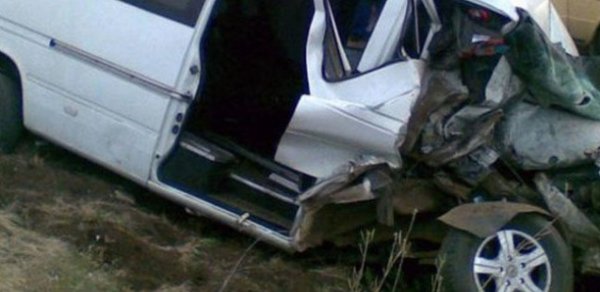 Misirdə mikroavtobusların toqquşması zamanı doqquz nəfər ölüb, xəsarət alanlar var