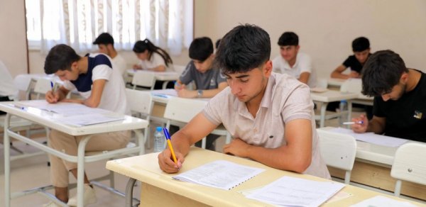 II və III ixtisas qrupları üzrə ali təhsil müəssisələrinə qəbul imtahanı keçirildi