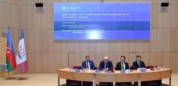 XİN-in müşavirəsində çoxtərəfli diplomatiya müzakirə olunub