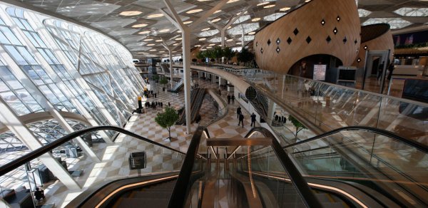 Bakı aeroportunda ÖLÜM
