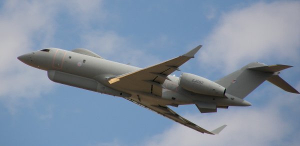 Çin hərbçiləri Almaniya təyyarəsinə lazer tuşladılar, iki ölkə arasında gərginlik yarandı