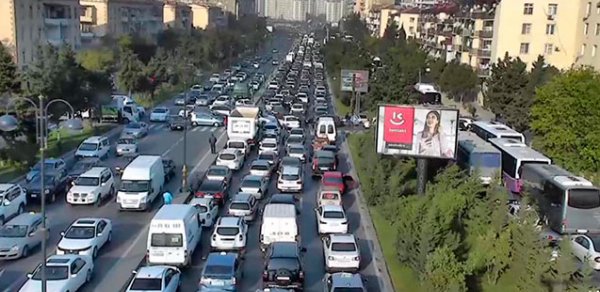 Bakıda bu yollarda sıxlıq var - SİYAHI