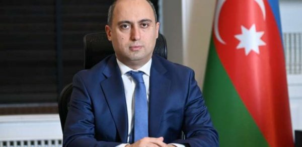 Məktəblərdə rus bölmələri bağlanacaq? - Nazirdən açıqlama