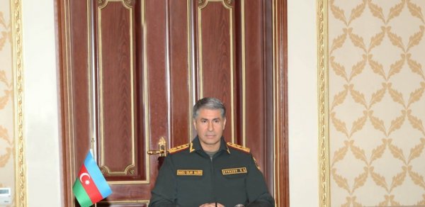 Vilayət Eyvazov polislərə vətəndaş məmnunluğunun təmin edilməsi ilə bağlı tələb qoyub