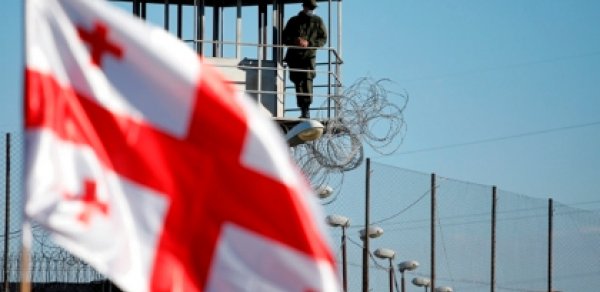 Gürcüstan əcnəbilər üçün qaydaları sərtləşdirir