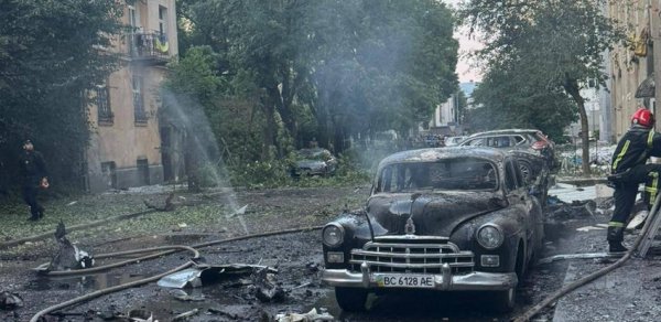 Rusiyanın Çernovtsı və Lvova zərbələri nəticəsində ölənlər var, binalar zədələnib