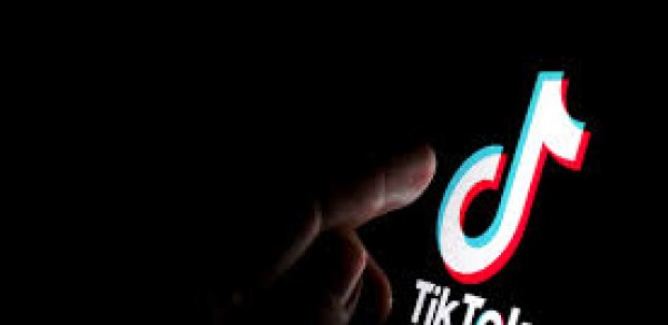 Tiktoker ev dustaqlığına buraxıldı