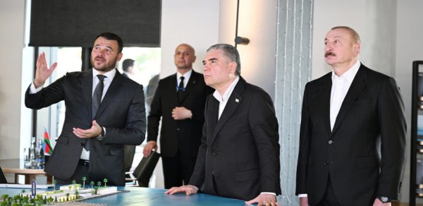 Azərbaycan Prezidenti və Türkmənistan Xalq Məsləhətinin sədri “Sea Breeze”də olublar