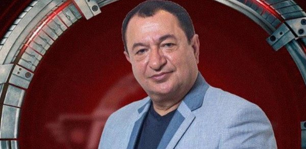 Cavad Rəcəbov xanımının üzünü göstərdi - FOTO