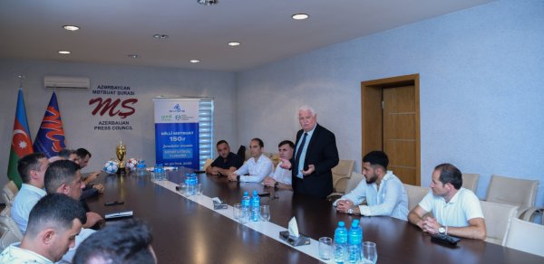 "Milli Mətbuat – 150" minifutbol turnirinin Mətbuat Şurasında təqdimatı baş tutdu - FOTOLAR