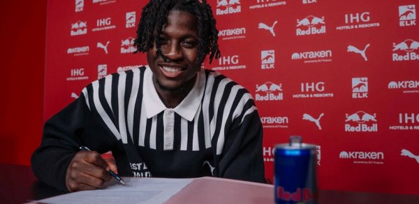 Almaniya klubu Belçika millisinin futbolçusu ilə müqavilə imzalayıb