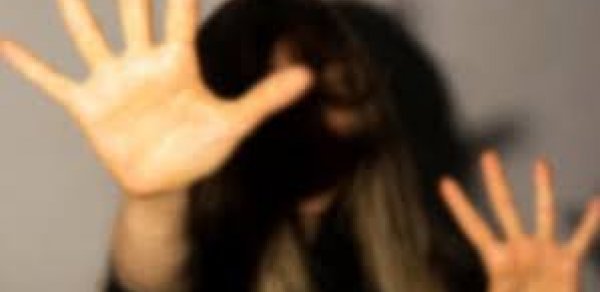13 yaşlı qıza qarşı əxlaqsız hərəkətlər etməkdə təqsirləndirilən şəxs azadlığa buraxıldı
