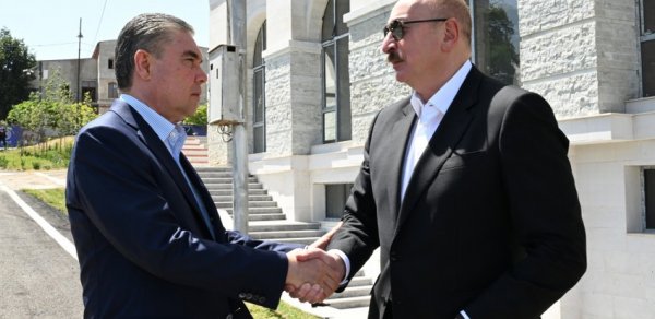İlham Əliyev Qurbanqulu Berdiməhəmmədovun səfəri ilə bağlı paylaşım edib
