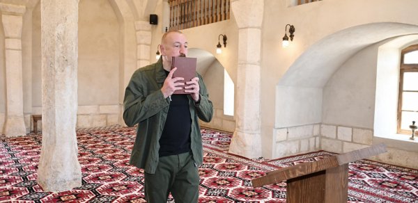 Prezident Qiyaslı məscidinin binasının açılışında iştirak edib - FOTOLAR