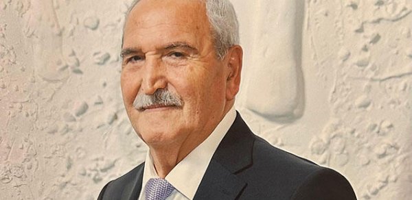 Arif Əzizov vəfat etdi