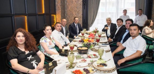 ADSEA jurnalistlərin 150 illik yubiley bayramını təbrik etdi - FOTOLAR
