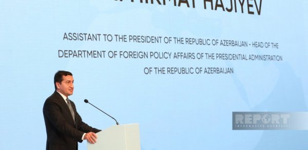 Hikmət Hacıyev: Azərbaycan cəmiyyəti media savadlılığı məsələsində KİV ilə aktiv işləyir