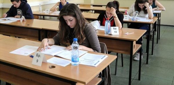 "Magistr ixtisaslarında illik təhsil haqqı yüksəkdir" - Ekspert