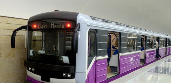 Bakı metrosunda qatarların hərəkət vaxtı uzadılacaq - FOTO
