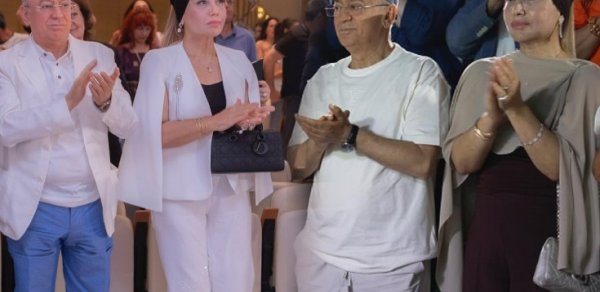 Kəmaləddin Heydərov festivalı xanımı ilə izlədi - Fotolar