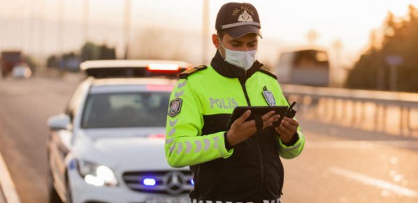 Yol polisindən sürücülərə Çağırış