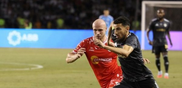 "Qarabağ" növbəti mərhələyə ADLADI