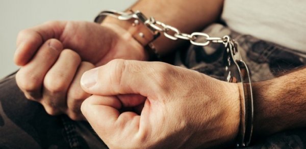 Bankların adından saxta profillər açaraq kartlardan pul oğurladı - Həbs olundu