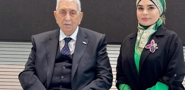 "Onun səsi də, özü də bir məktəb idi" - Fərqanə Qasımova